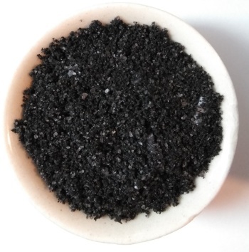 10 x 10g packs of Witches Black Salt